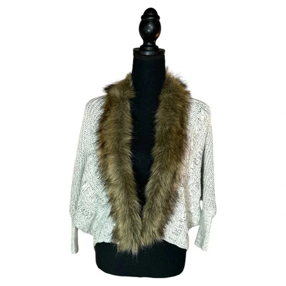 NWT Northern Angel Fur Trimmed Cardigan Size XL - Picture 2 of 8
